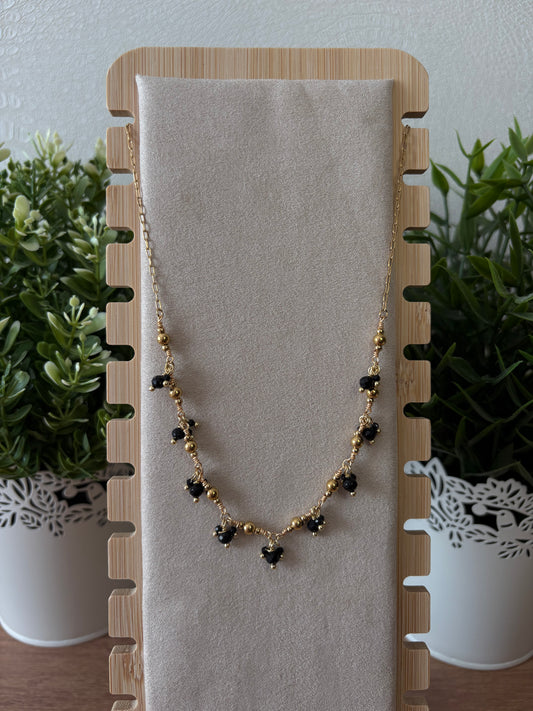 Collier doré et noir