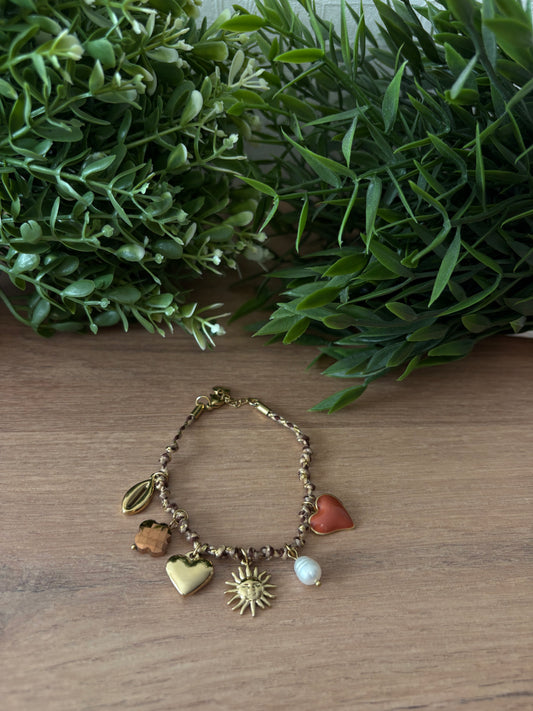 Bracelet doré et corde