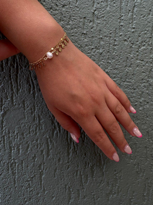 Bracelet 2 chaînes doré et perle blanche