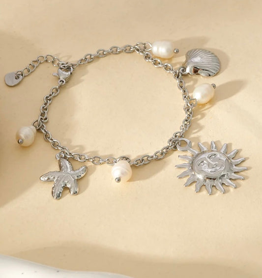 Bracelet En Chaîne Argentée Avec Pendentifs Charms Breloques Soleil Et Perles