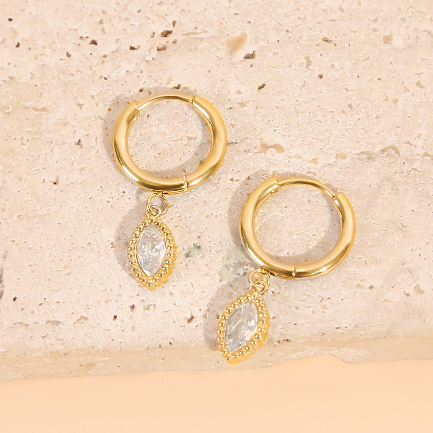 Créoles Dorées Goutte Zircon