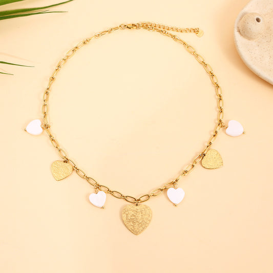 Collier Chaîne Dorée Cœurs Martelés Et Nacrés