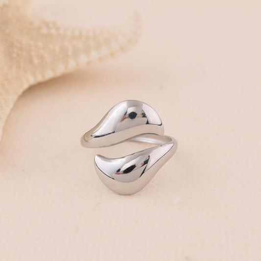 Bague Argentée Ajustable Deux Vagues Lisses Brillantes Ouverte Devant