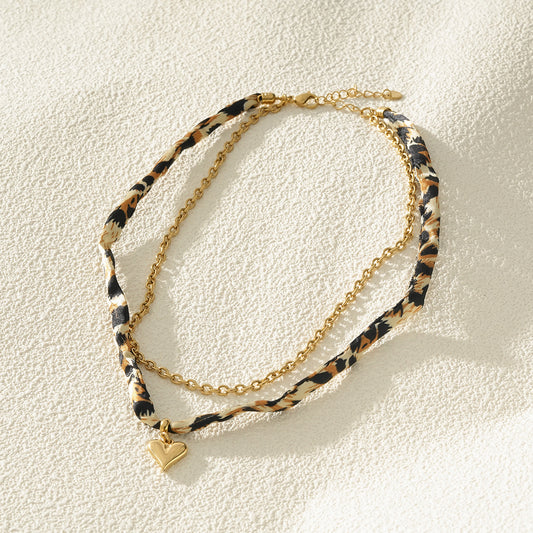 Collier Double Imprimé Léopard avec Chaîne Dorée Pendentif Cœur