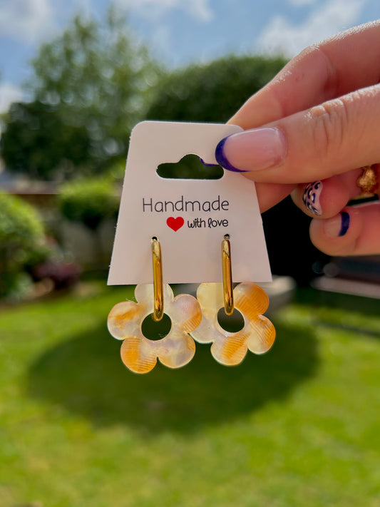 Boucles d’oreilles, dorées, fleurs